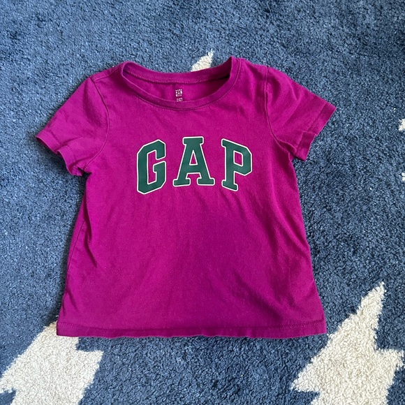 GAP Kids Purple Sweatpants and T-shirts - Picture 2 of 5